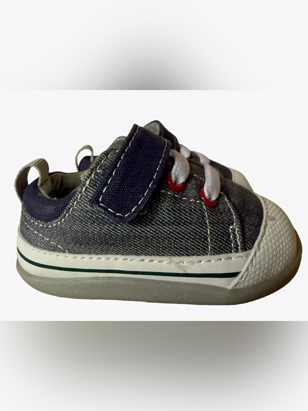 See Kai Run Stevie II sneakers NWOB